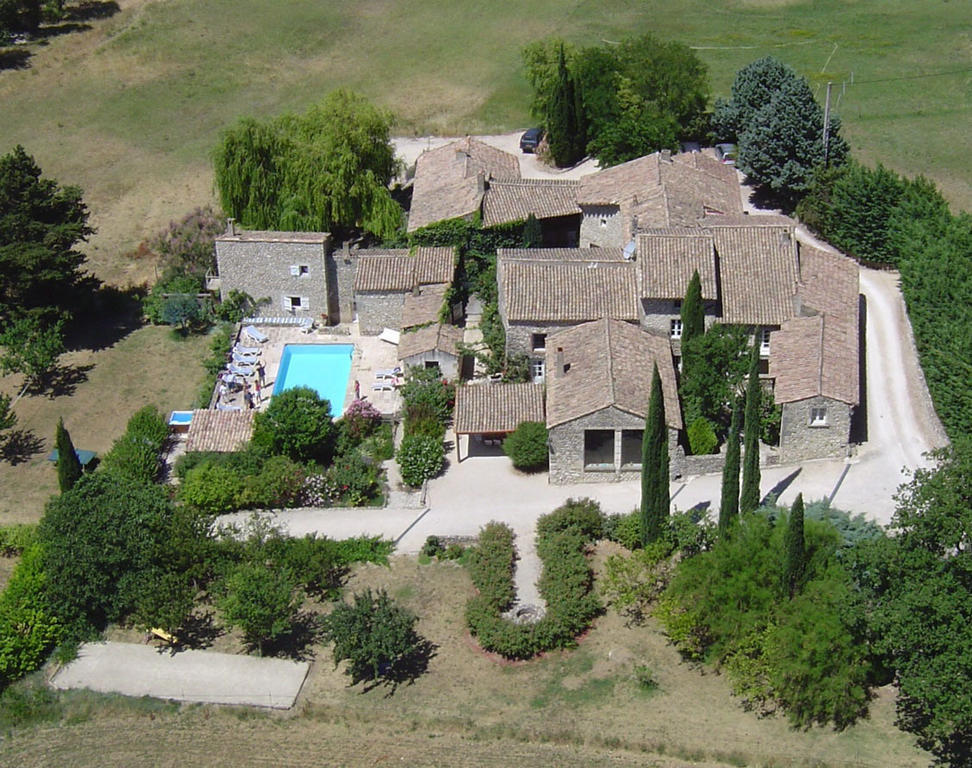 Gites De La Croix Du Gres (Adults Only) Valaurie Exterior photo