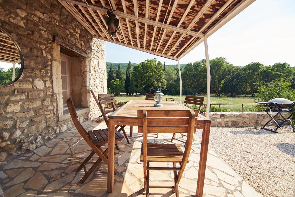 Gites De La Croix Du Gres (Adults Only) Valaurie Exterior photo