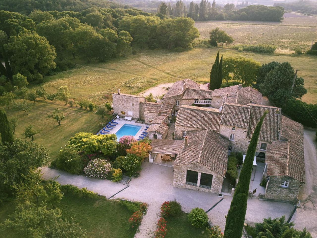 Gites De La Croix Du Gres (Adults Only) Valaurie Exterior photo